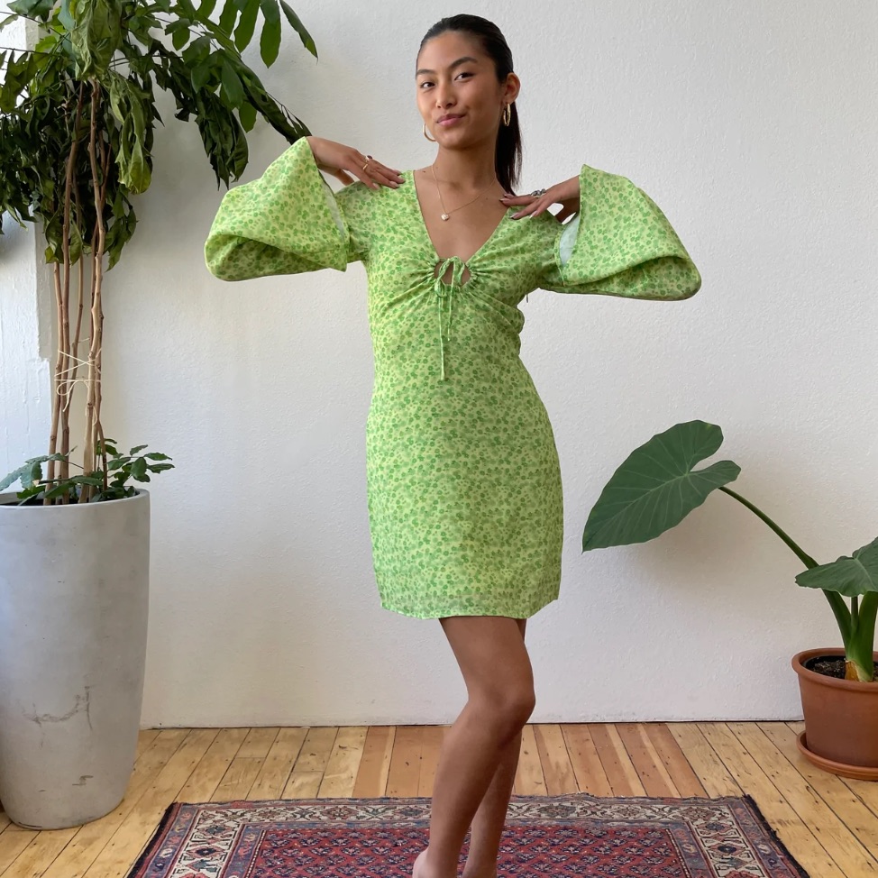 Charlie Holiday Dresses | Charlie Holiday Nixon Green Field Of Flowers Bell Sleeve Mini Dress Size Small | Color: Green | Size: S | Cookiea's Closet